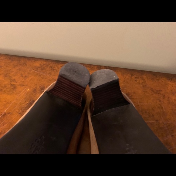 Aerosoles Tan Suede Clogs, 10M - Picture 7 of 9